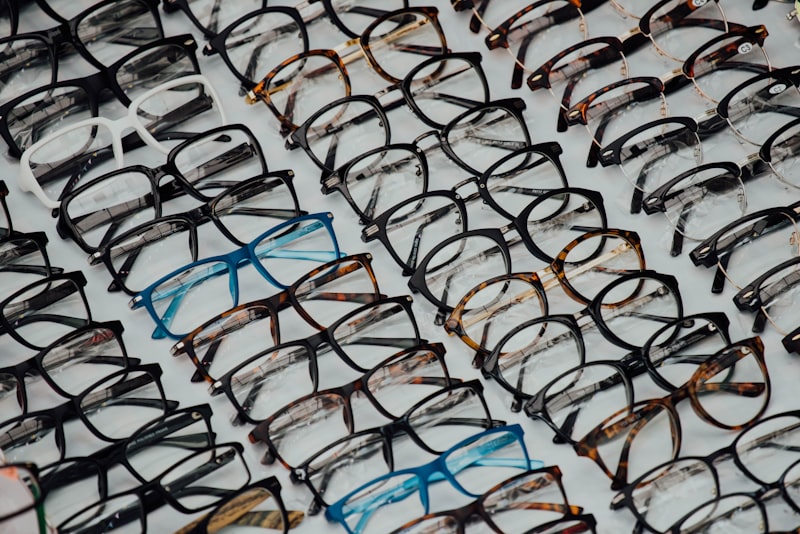 Carolina Herrera Frame